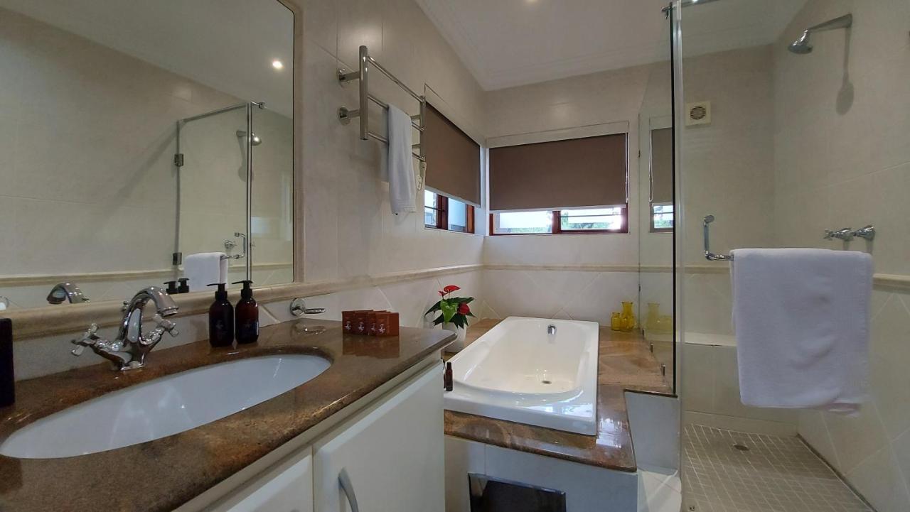 Matumi Golf Lodge Mbombela Eksteriør billede