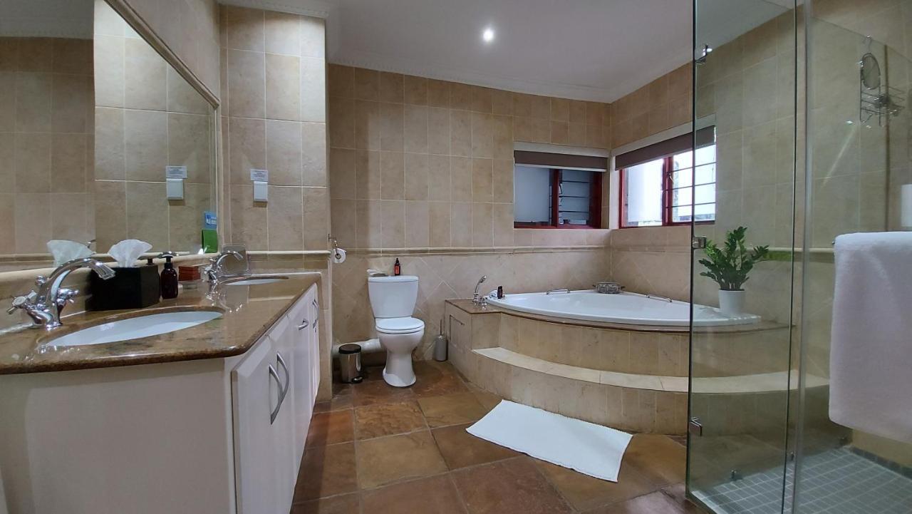 Matumi Golf Lodge Mbombela Eksteriør billede